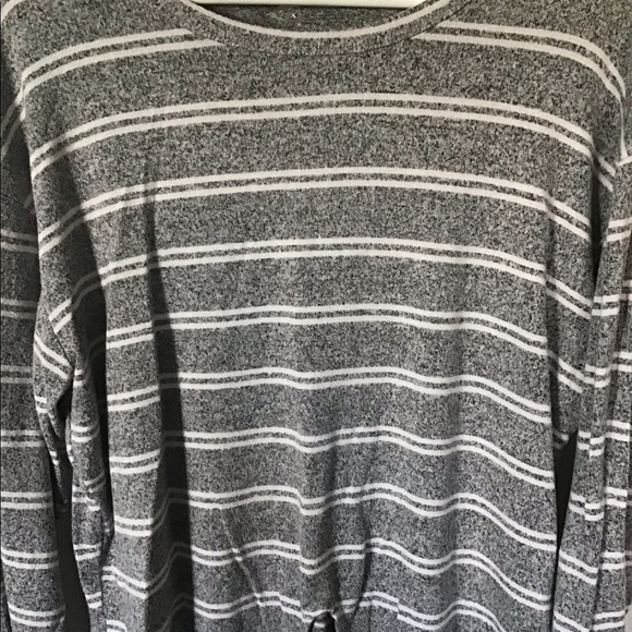 ⛄️ Caution To The Wind - SOFT, striped shirt with front tie-up - Picture 2 of 5